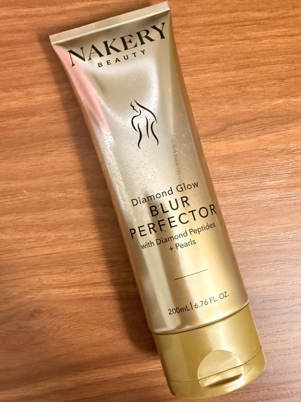 Nakery Beauty Diamond Glow Blur Perfector